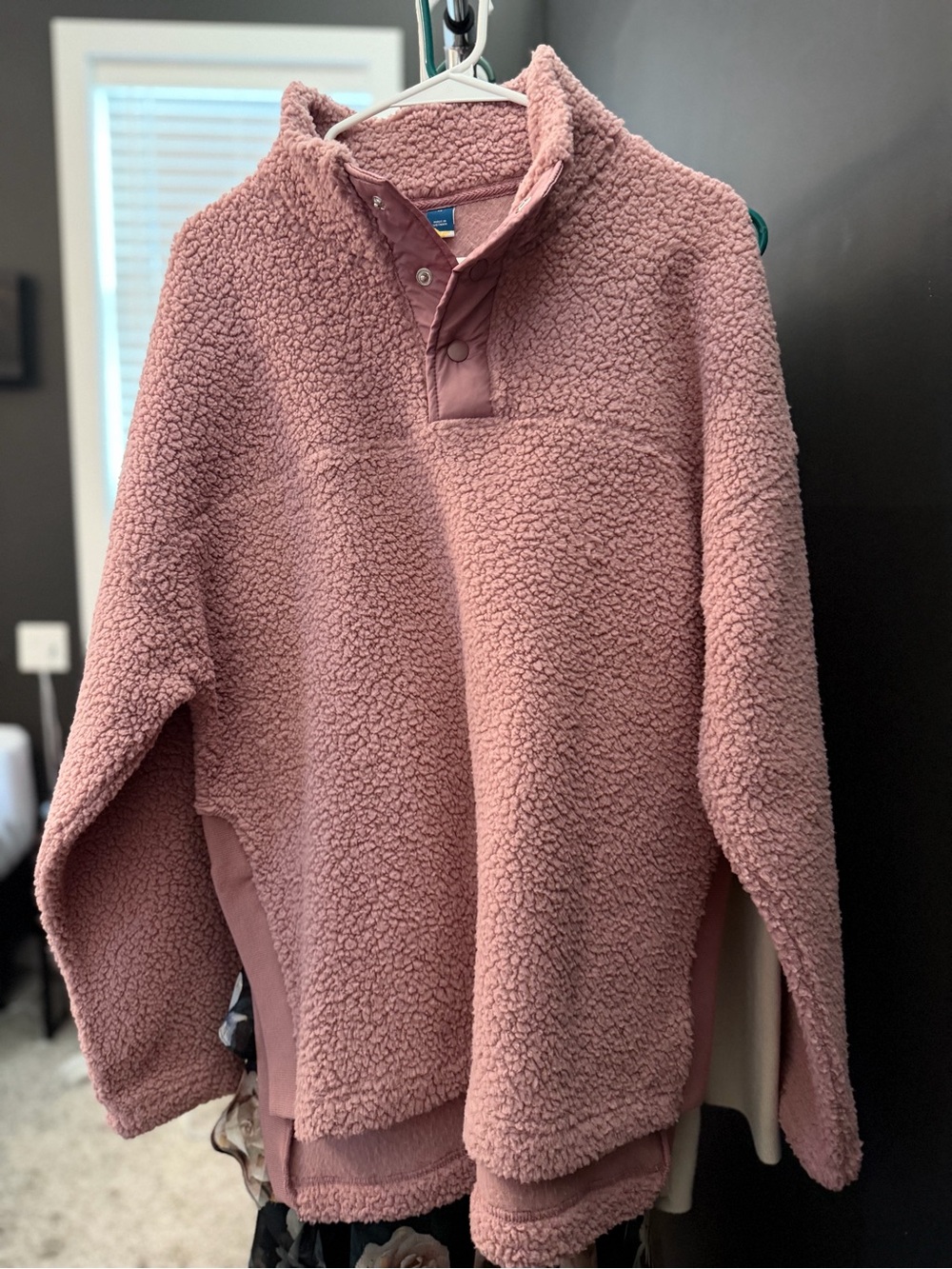 Old Navy | Sherpa Button Sweater | L